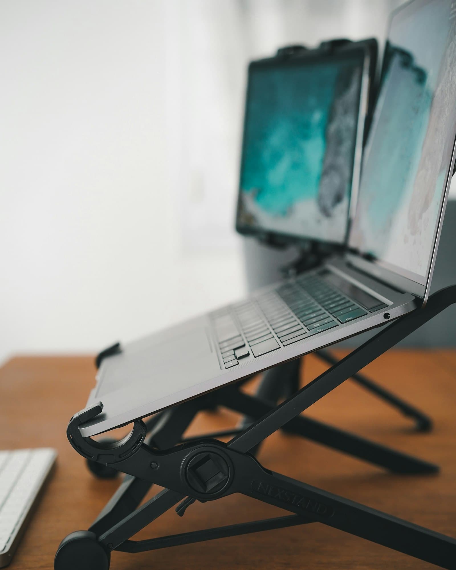 Stalak za laptop, aluminijumski
